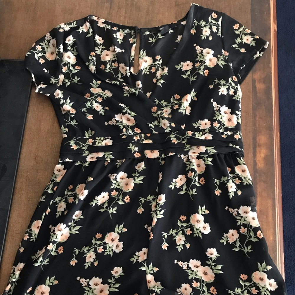 Floral play suit/Romper
